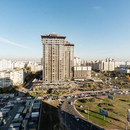 Роскошная 3К Квартира 135М2 На Набережной. Минская Kiev Ngoại thất bức ảnh